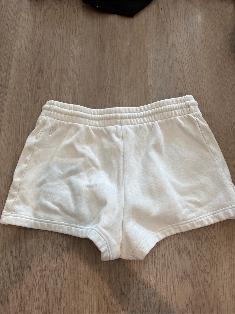 TNA cozy fleece Women's White Drawstring Lounge Shorts - Picture 2 of 4